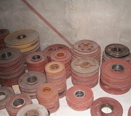 专业配件保障高效作业 利勃海尔汽车起重机配件与泓尔配件的选择指南